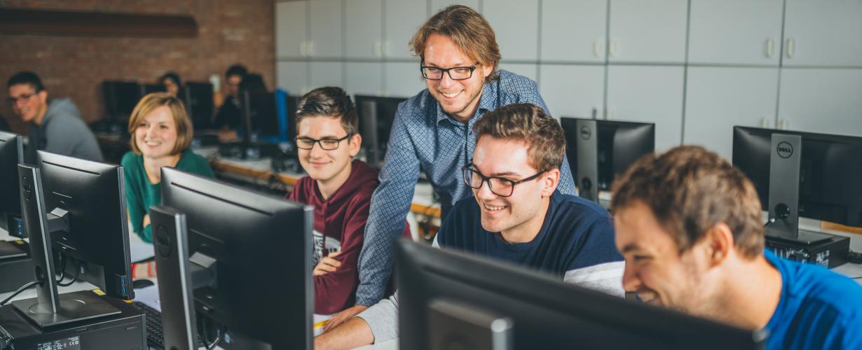 studenten aan de pc