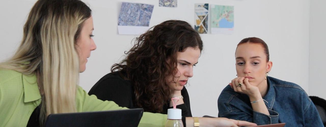 Studenten postgraduaat forensisch onderzoek