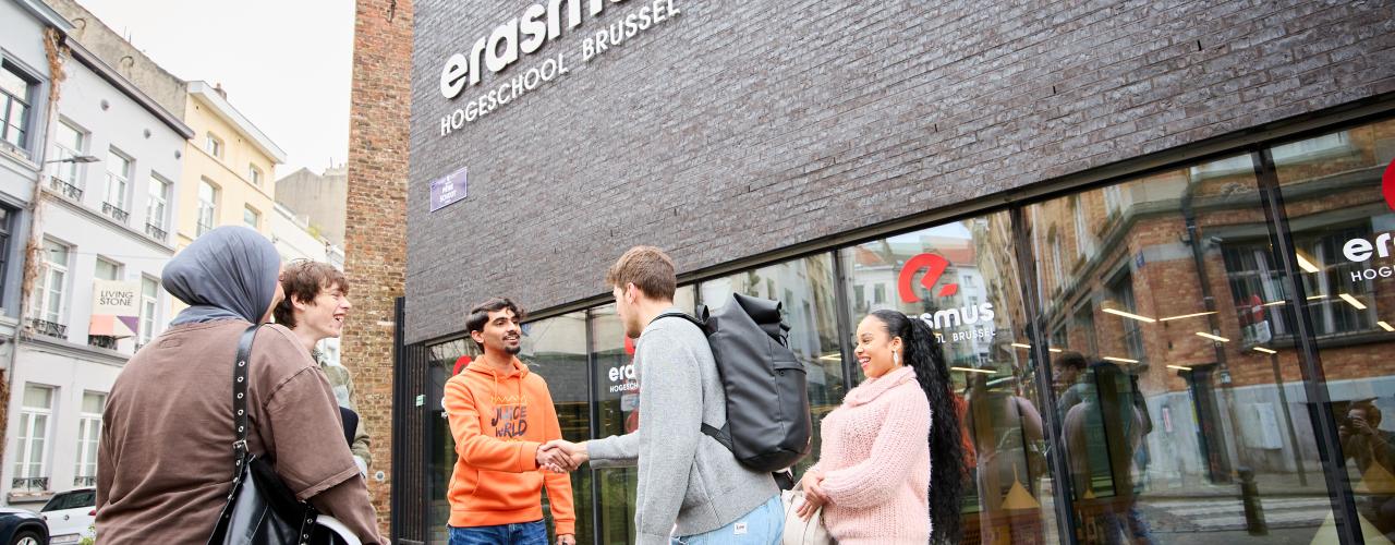 studenten campus Kanal