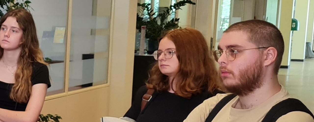 Rune en Marie tijdens hun eerste dag aan EhB