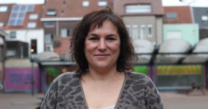 Sofia Torfs op de speelplaats. 