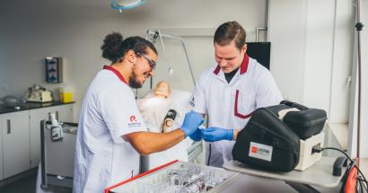 Studenten verpleegkunde ehb in het BIC SIM
