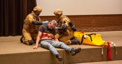 Van zorgprofessional naar forensisch onderzoeker: hoe een postgraduaat nieuwe deuren opent