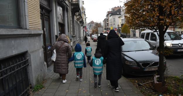 Stemmen van kinderen in de stad