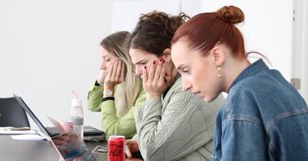 Studenten postgraduaat forensisch onderzoek
