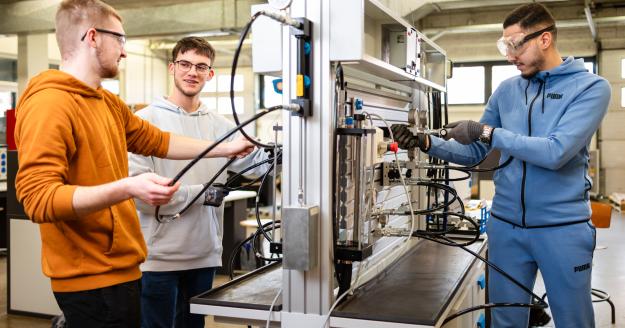 Studenten Elektromechanische Systemen