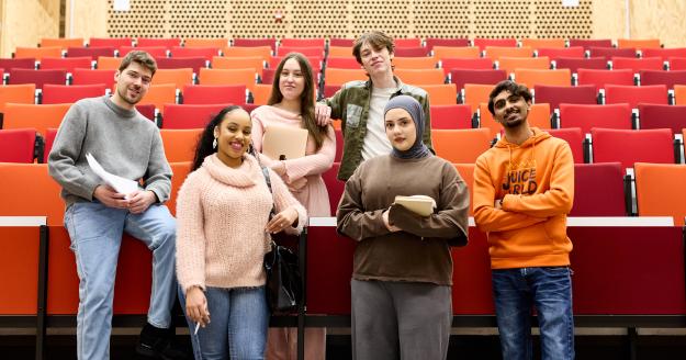 studenten campus Kanal