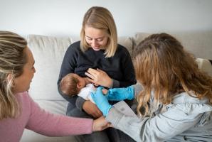 Autonomie in de geboortezorg: tussen protocol en praktijk